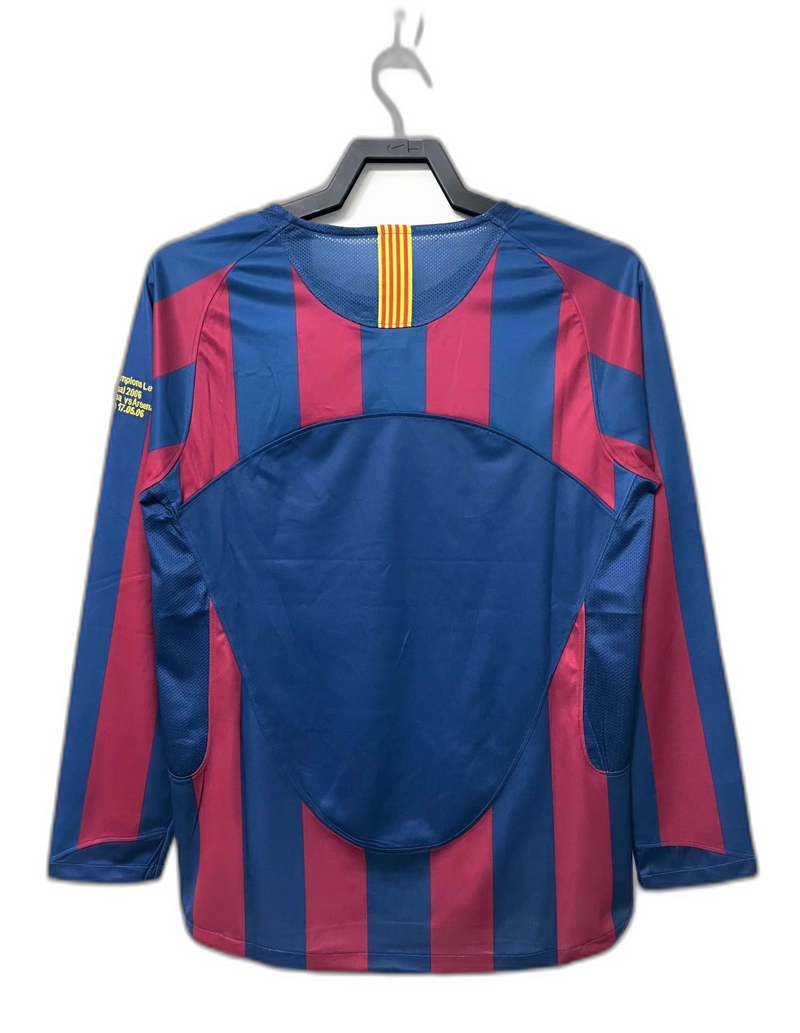 Camisa Barcelona 05/06 I Home - Versão Retrô Manga Longa